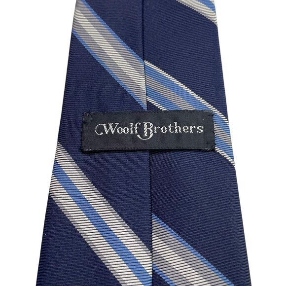 Vintage WOOLF BROTHERS COUNTESS MARA Tie Navy Blue Light Blue and Gray, Preowned - Picture 2 of 7